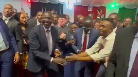 😂WILLIAM RUTO president of Kenya dancing GASONGO yeye obalinanga hhhh