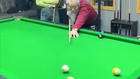 Funny billiard game !