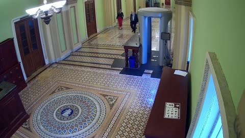 0304USCS03SenateGallerySWnearS324_2021-01-06_08h40min01s657ms.mp4