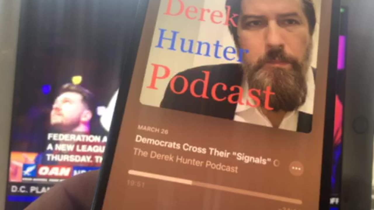 Derek Hunter 03/28/25 p 02 Bernie Sanders & $paid$ iPhone geo-fencing supporters (front row joes)