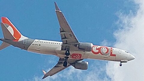 Embraer 195 E2 PS-AEW coming from Recife and Boeing 737 MAX 8 PS-GPG coming from Rio to Fortaleza