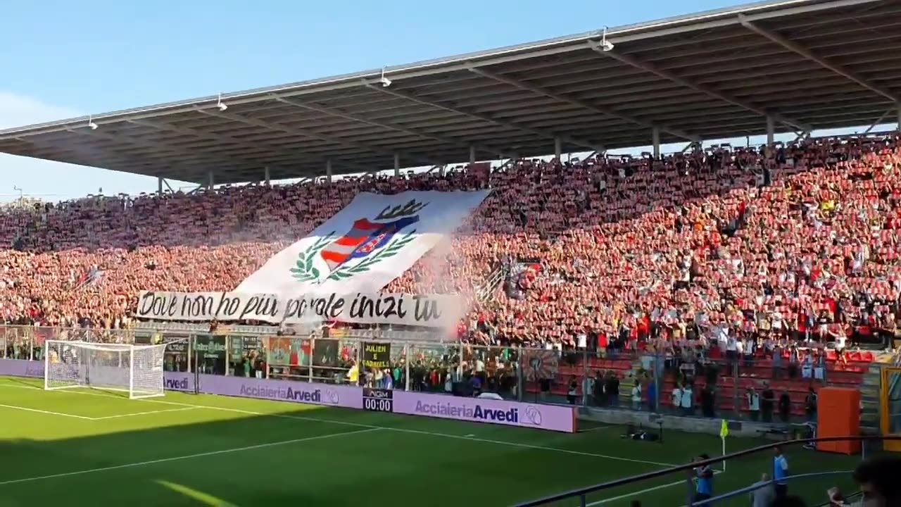 US Cremonese incredible atmosphere