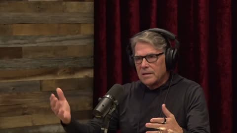 Joe Rogan: This “miracle drug” that you’ve never heard of... cure for PTSD, opioid addiction, TBI,