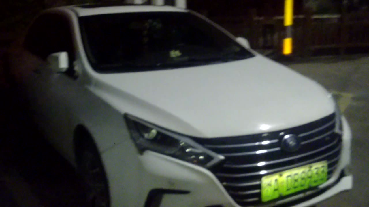 China BYD electric car slave。yes