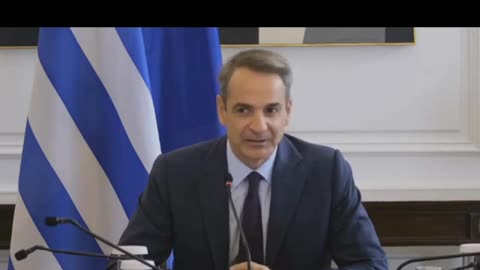 FAKE NEWS Κυριάκος Μητσοτάκης λεει πώς δεν έχουν τσιπάκι οι νέες ταυτότητες, ενώ έχουν 2 τσιπ !