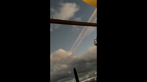 Footage of SpaceX debris re-entering Earth's atmosphere from yesterday.