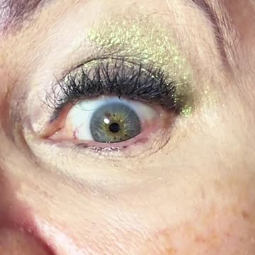 Sombra de olho para carnaval