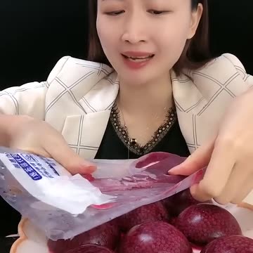 ASMR MUKBANG ICE EATING SOUNDS THE CHOCOLATE TASTE