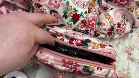 What's in my Vera Bradley Utility Bucket Crossbody Bag WIMB