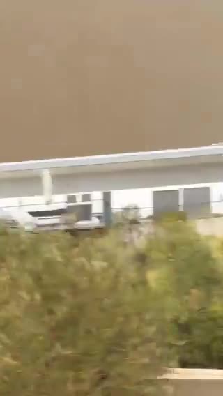 Actor James Woods captures Pacific Palisades blaze from his driveway getting ready to leave.