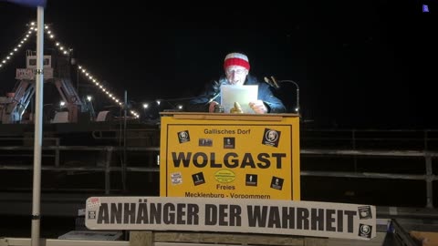 Wolgast - Rolf der kleine mit mehreren großen Zetteln 11-03-2025