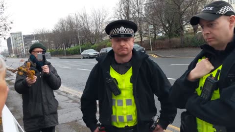 Scottish police filmed applying “buffer zone” law to “silent vigil”, despite recent denials