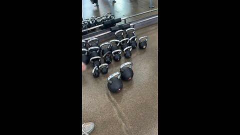 28kg Kettlebell Overhead Press