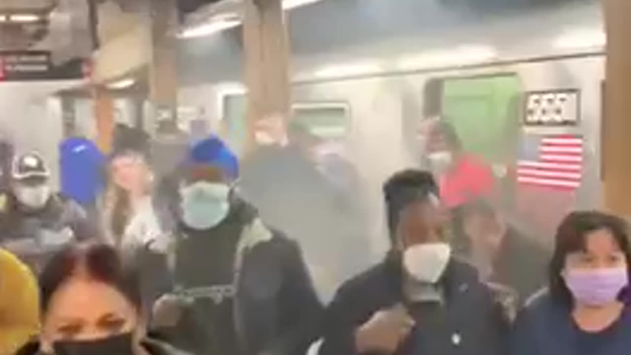 CONFIRMATION IT'S A FALSE FLAG NYC SUBWAY IS FAKE