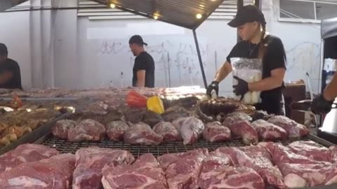 Sizzling Steaks, Ribs, and More: Discover Italy's Street Food Festivals Like Never Before!