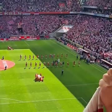 Anthem of FC Koln (superb moment)