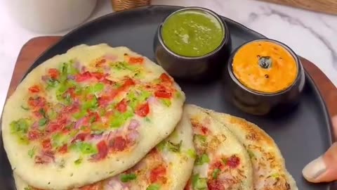 make Rava Uttapam