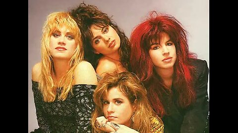 The Bangles ( Walk Like an Egyptian ) Official Video 1986