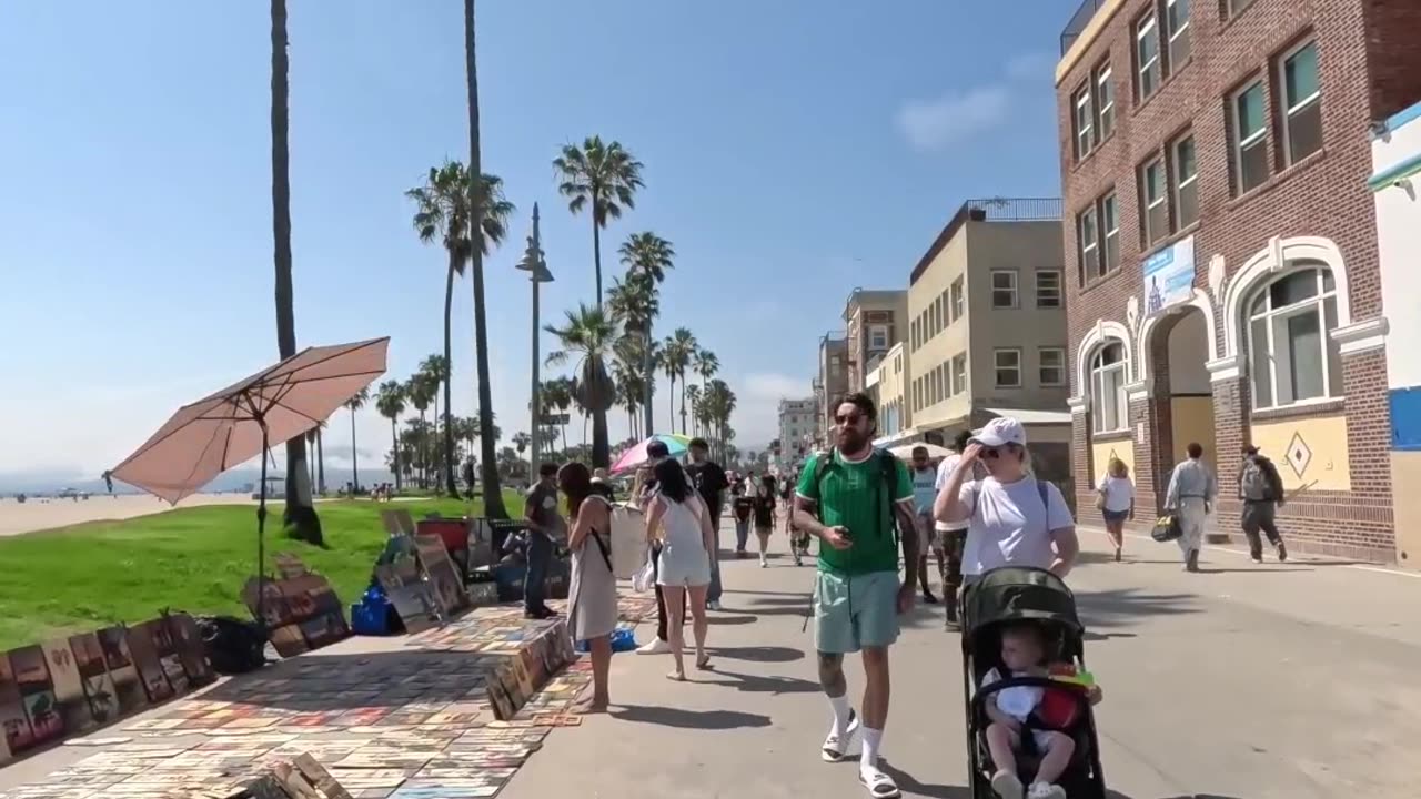 Crazy Love Confessions on the Street!