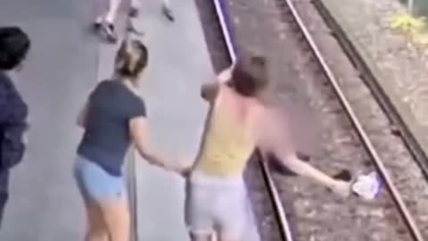 WHY DID HE PUSH THE MAN NEAR THE TRAIN? ONLY EVIL PERSON DO THIS.