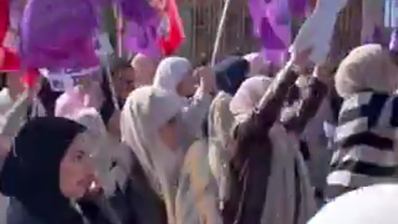 Hypocrisy or Right? The Muslim Women's Protest in Madrid