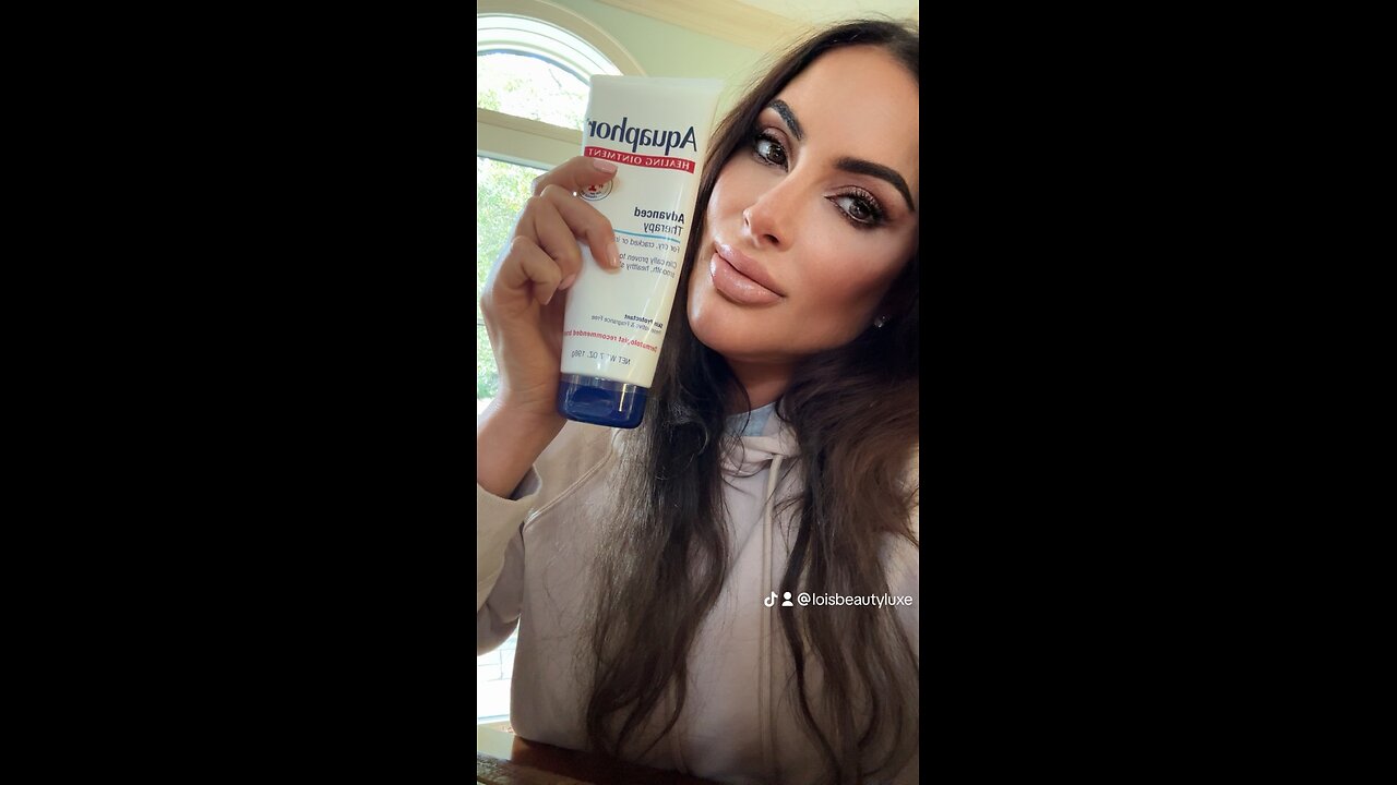 Aquaphor Ointment Ultimate Therapy for Dry Skin & Lips | Beauty Tips