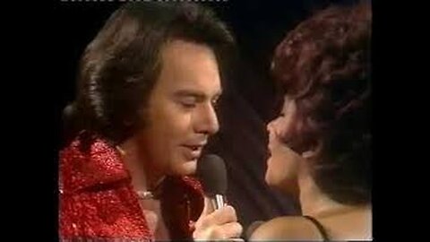 Neil Diamond & Shirley Bassey - Play Me