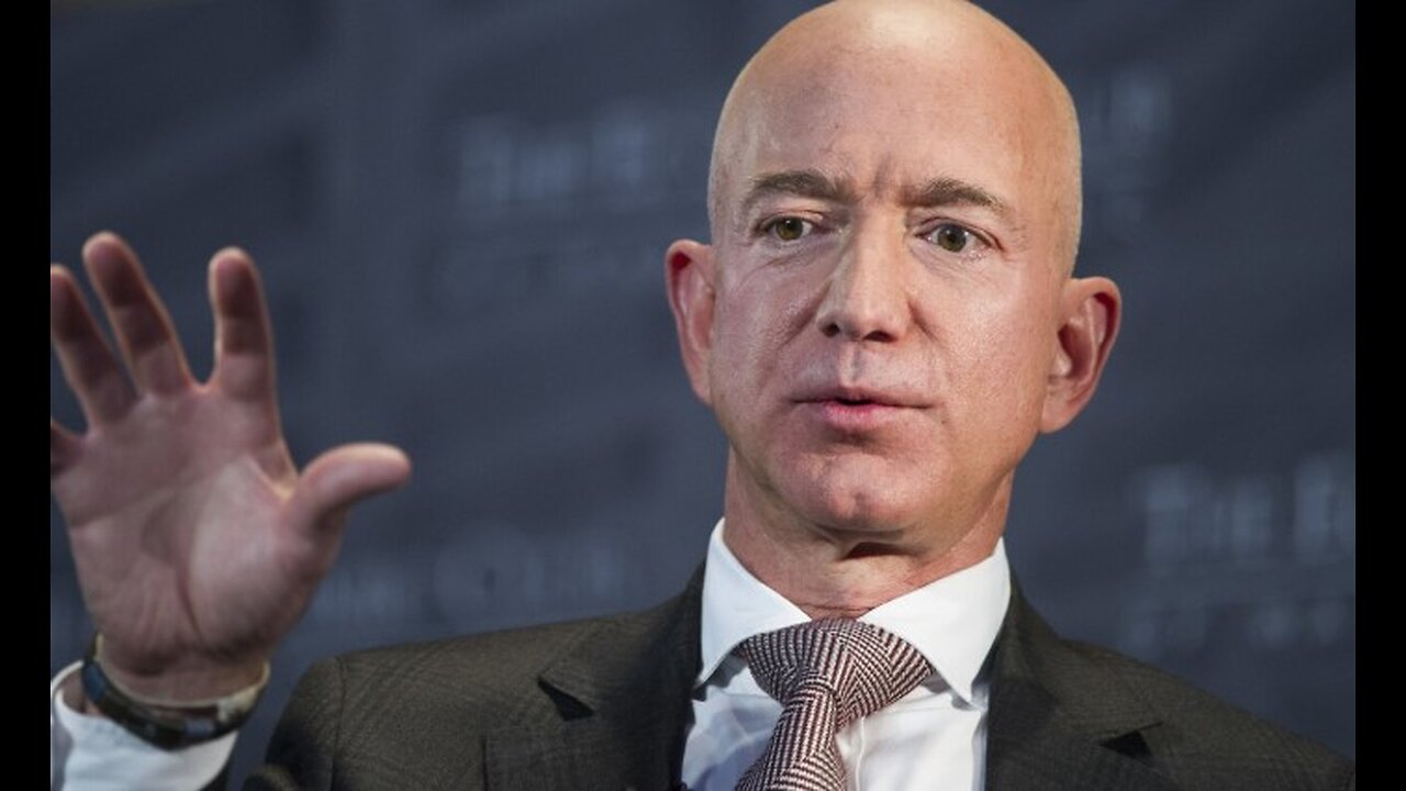 Bezos Sees No Threat From Musk-Trump Ties in Space Race