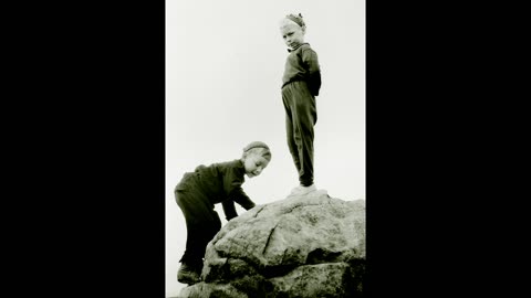 The Great Rewiring of Childhood A Smartphone-Social Media Dystopia.mp4