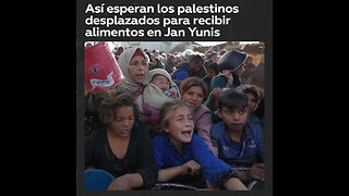 💔Así esperan los palestinos desplazados para recibir alimentos en Jan Yunis