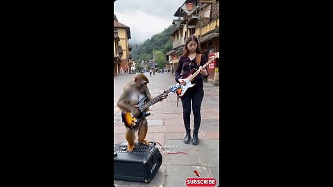 Viral Monyet Main Gitar di Alun Alun Russia #empudstudioai #empudstudiogrup #shorts