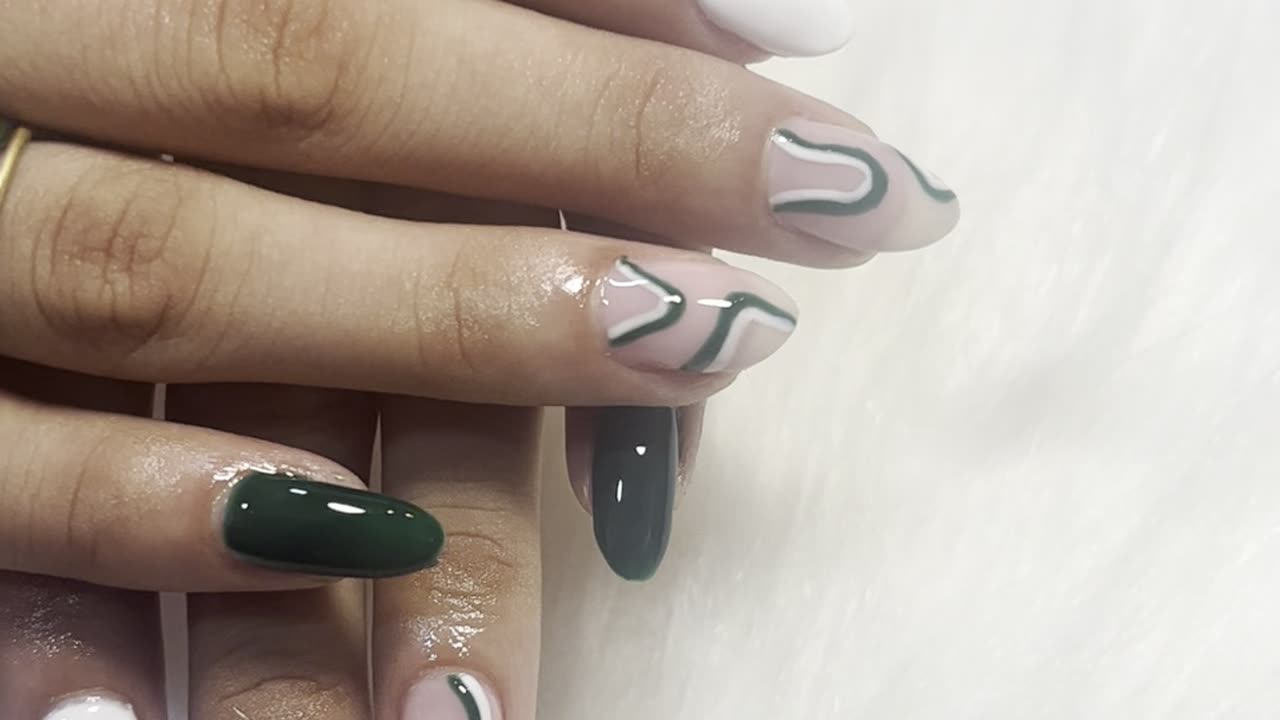 Abstract Nail Art #NailArt #ManicureGoals #NailDesign
