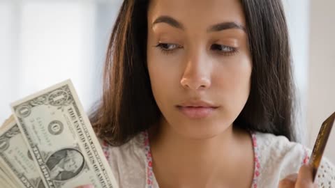 10 Signs That Your Financial Management Skills Suck