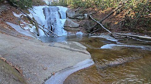 Relaxing Icy Widows Creek Falls
