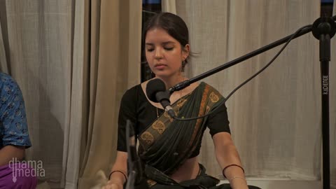 Beautiful Harinam Kirtan from Beautiful Lady