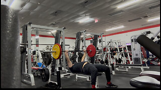 Bench Presses 100KG/220LBs for 5 Reps