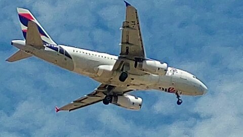 Airbus A319 PT-TMG coming from Recife