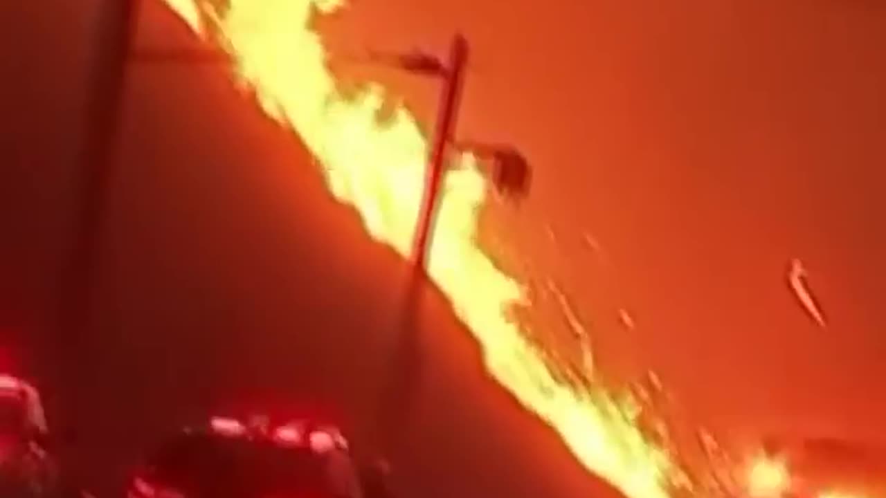 Los Angeles wildfire rips through celebrity residences.