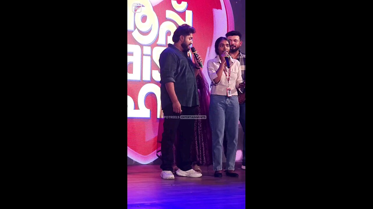 ഏത് മൂഡ് വിനീത് ശ്രീനിവാസൻ മൂഡ് പൊളിച്ചടുക്കി ധ്യാൻ പാടിയപ്പോൾ