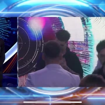 Dj Gimbo nuk e përfill Jozin gjatë surprizës për Gjestin