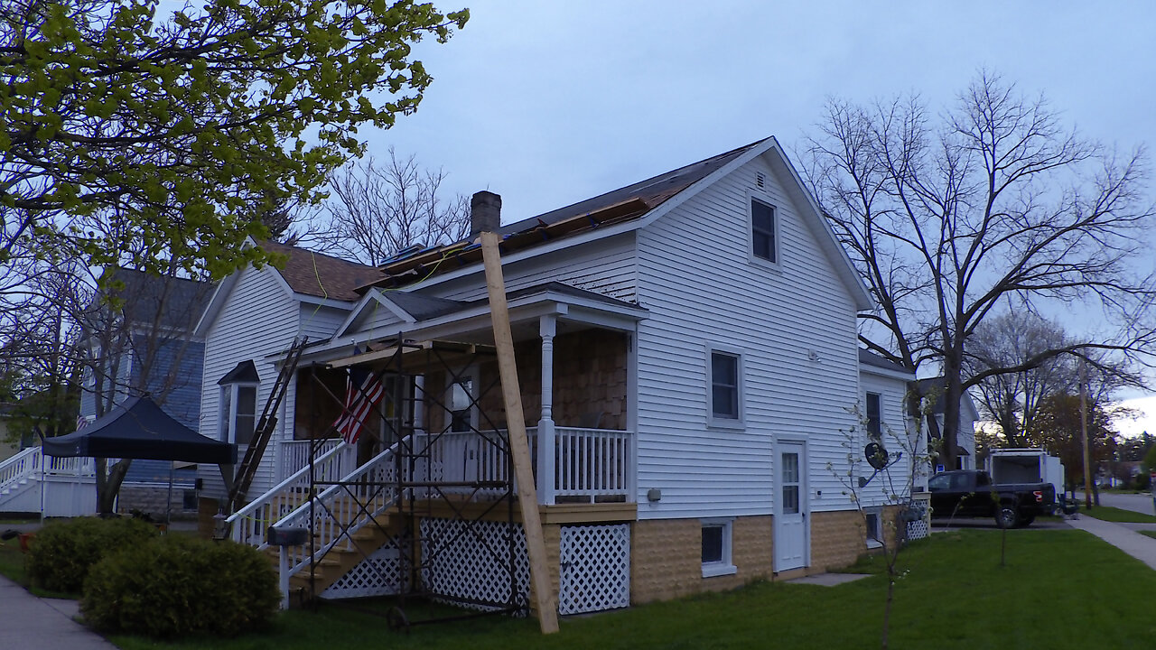 Roof Somewhere in MI