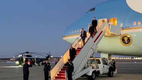 President Donald J. Trump and Elon Musk arrive back in Washington, D.C.