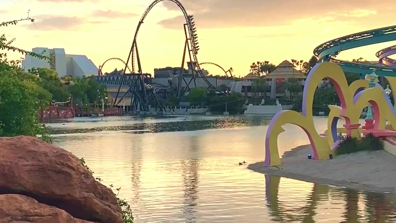 VelociCoaster at Sunset 🌅 | Universal Orlando #shorts | Orlando+ #universalorlando #OrlandoPlus