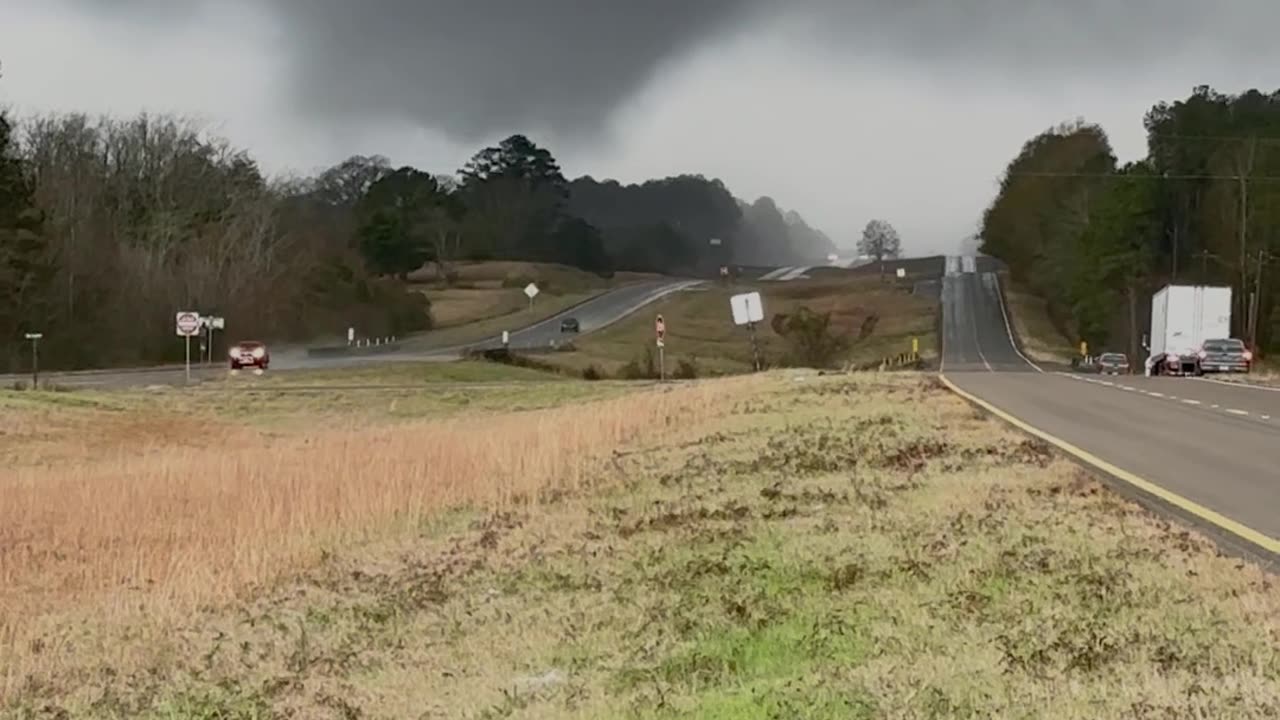 Tornado Over Mississippi Highway 84