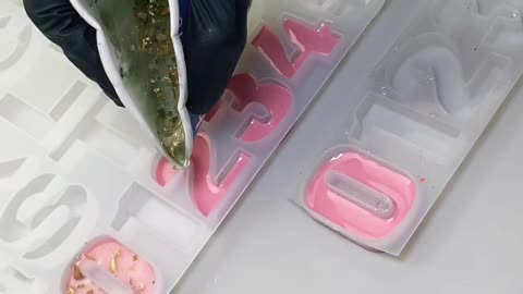 Resin crafts