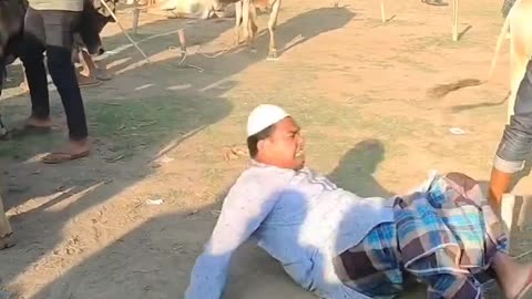 pareshan ho gaya bechara mar kha ka kar #HitDramamovies
