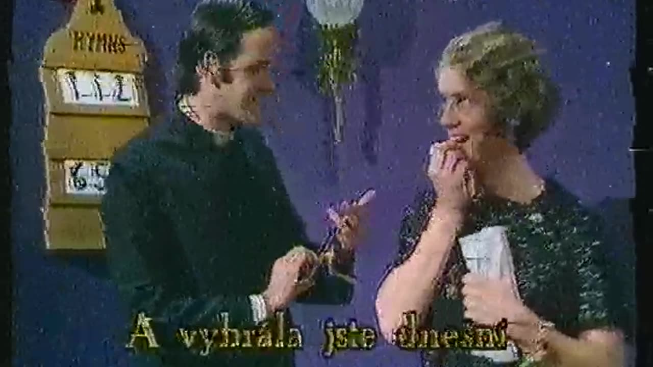 Monty Python's Flying Circus S2E11 (Jak nebýt viděn, CZ sub.)