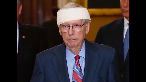 Sen. Mitch McConnell Falls While Getting On A Stage