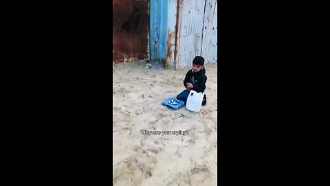 A DISPLACED 10 YEAR OLD CHILD, SELLS PEANUTS TO MAKE MONEY TO SURVIVE #palestine #gaza