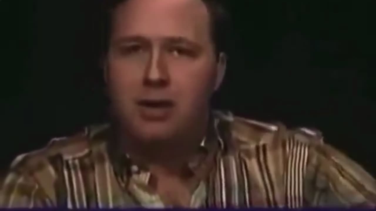 Alex Jones back in 2002 talking about the NWO